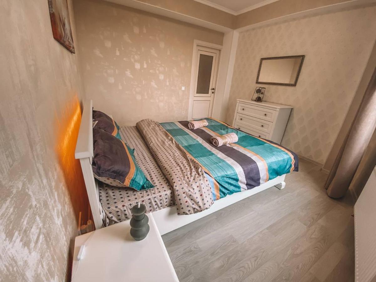 Luxury Sky Apartment キシナウ エクステリア 写真